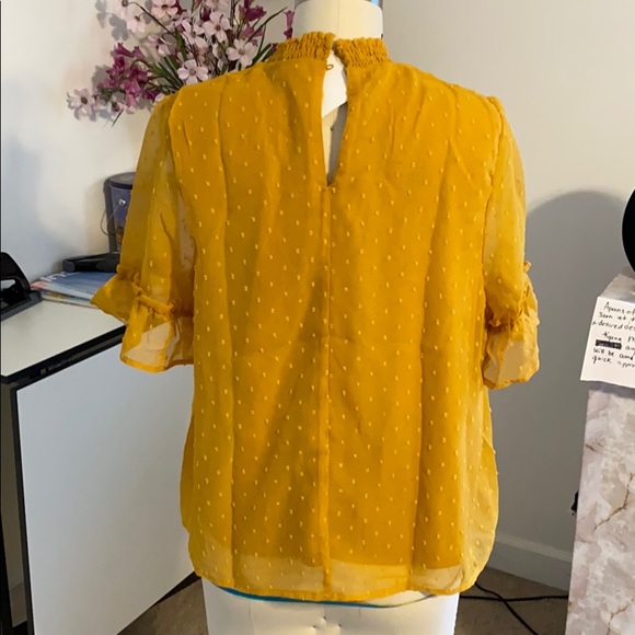 Women’s Blouse - Picture 2 of 2